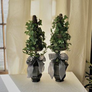 Tall topiaries in ceramic pots, set of 2